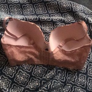 Torrid 42F Pink Lace Bra